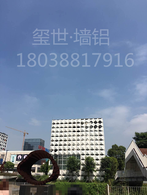 裝飾用鋁單板